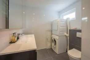 New, luxurious and fully furnished holiday home. Ideal for families or just 2 persons. Parking on site. 5min from beach, 1min from village center. - Image 2
