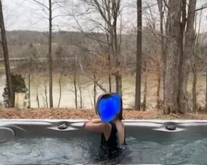 Gorgeous Lake Front home with hot tub - Image 2