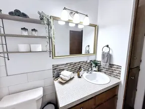 GR Retreat - 2BR, Mins from Downtown & Restaurants, Nintendo Switch & Games  - Image 4