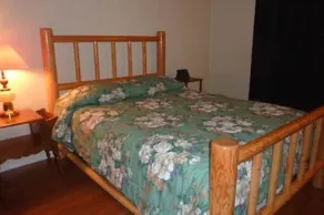 Chalet de détente au bord de l'eau - Image 3