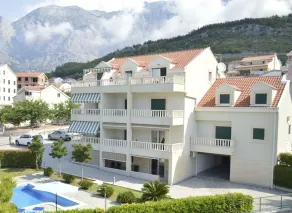 Apartments by the sea Promajna, Makarska - 17160 - Image 5