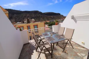 Apartment with private terrace and sea views in Puerto de Mogán. - Image 4