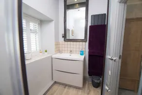 Host & Stay - Lavender Cottage - Image 3