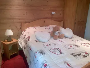 Cozy Apartment for 4 with Balcony, Parking & Pet Friendly - Near Ski Lifts & Town Center - Image 5