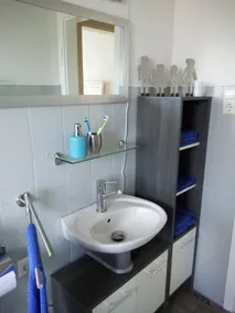 Recém-renovado apartamento aconchegante - Image 4