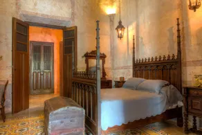 Discover Merida in grand colonial style - Image 3