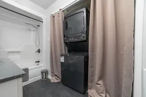 🏖 Sandy Hook: 2 Queens, Pet Friendly, One Min to Beach, Ice Fishing and Snaks - Image 3