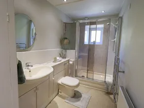 Lavender Cottage - Image 2