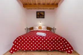 Klementina's Guest House - Happy Rentals - Image 3