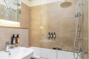 Marone Suites Budapest - Image 4