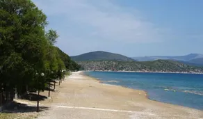 Spacious Apartment with big patio, minutes from the beach - Image 5
