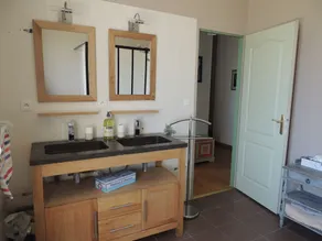 Family home with pool, 10 minutes from the old port and Ile de Ré - Image 3