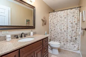 Desirable Wildwood Crest, 5 Minute Walk to Beach, Close Drive to Cape May +More - Image 3