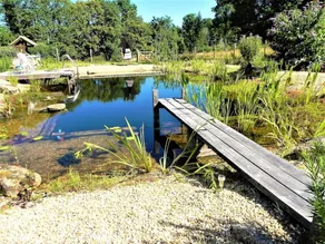 A tranquil setting with beautiful views - Image 5