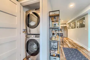 Grandview Hideaway - Vast views, walk to restaurants, disk golf, lots of privacy - Image 2