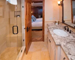 Entspannende 1-Zimmerwohnung mit Premium-Annehmlichkeiten in der Lodge at Vail - Image 4