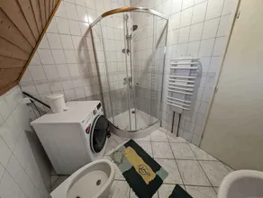 Holiday apartment with children's playground and pool - Image 5