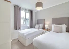 2 chambres à coucher à Earls Colne, Colchester - Image 5