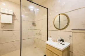ELIVAAS Ivory Estate Pet-friendly Farm - Image 5