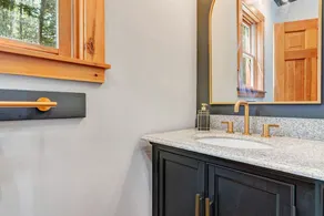 NEW Vermont Luxury in Woodstock Village: Private Home, Pond & Mountain Views - Image 4