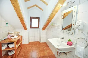 Renovierte Wohnung im Steinhaus im Zentrum der Altstadt von Cavtat - Image 2