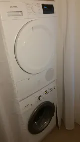 Very quiet, bright apartment (in central location) - Image 2