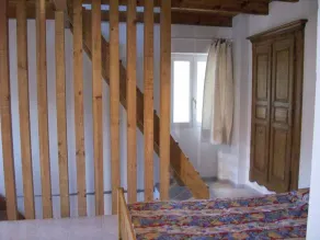 Traditionellt hus, helt renoverat. - Image 2