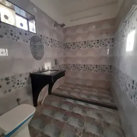 Cheerful Place with 3 Bedrooms - Image 3