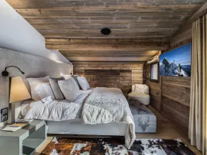 Chalet de luxe avec jacuzzi, salle cinéma et piscine au centre de Megève - Image 4