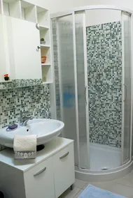 Apartamento de 2 assoalhadas sótão no coração da romântica cidade velha de Cannobio - Image 2