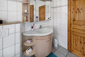 Apartment in Münden with Shared Terrace and Wi-Fi - Image 2