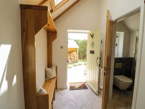 WYNCLIFFE, family friendly, with open fire in Chipping Campden - Image 5