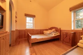 Yubari City Deer Valley Residence - Image 2