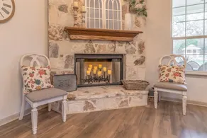 3-Acre Hill Country Retreat w/ Private Office Cabin & Fenced Yard - Image 2