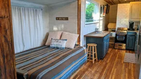 Malerisk Tiny House Bed & Breakfast med smuk udsigt over Texas Hill! - Image 4