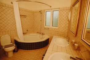 Villa Artemi , private pool , near the beach, center of village - Image 4
