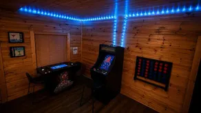 Fox Hollow Lodge- Plenty of space to relax in this 6 bedroom cabin! - Image 2