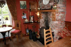 Ballyrobin Hotel - Image 5