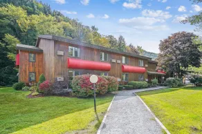 Cedarbrook Deluxe Two Bedroom Suite 1st floor w/outdoor heated pool 19110 - Image 5