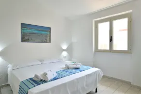 Eco-friendly house with sea view, WiFi, AC, organic garden, park - Image 4