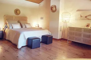 Sehr ruhiges Anwesen im Grünen, nicht zu übersehen - Image 4