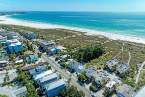 Luxury Siesta Key Beachfront Oasis-STEPS TO WORLD FAMOUS SIESTA KEY SAND - Image 2
