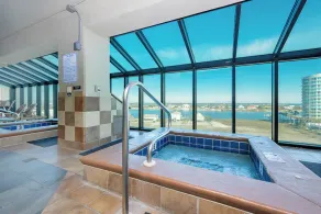 Stunning 1 Bedroom River View Condo at Phoenix IX 911 - Image 4