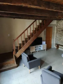 House combining old and new in Aveyron - Image 2