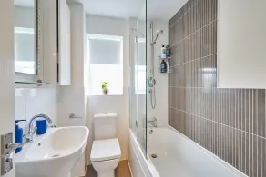 Host & Stay - Happy Home - Image 4