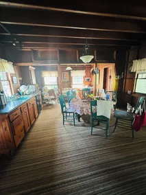 Rückzug oder Reunion Startseite mit Groß Veranda und Aussicht auf die Berge und den See - Image 3