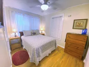 Cottage Bord de l'Eau - Maison d'Hôtes Privative avec Bain à Remous - Image 3