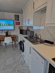 Private room in Little Bridgeford - Image 2