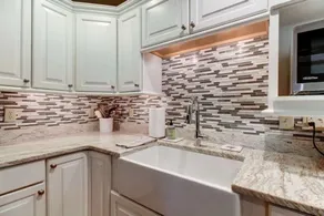 Amazing Riverside Home on the Jackson River just 10 minutes from Warm Springs! - Image 2