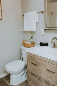 Downtown Apartment on Lincolnway - Image 3